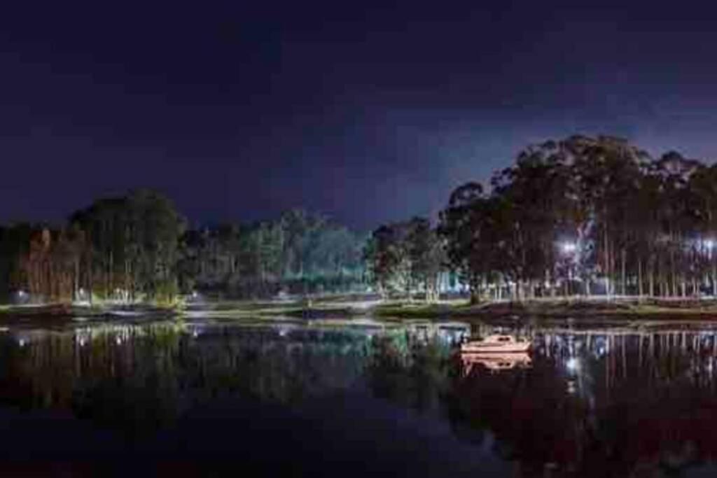 Apartamento Plaza Del Parque บียานูเอบา เด อาโรซา ภายนอก รูปภาพ